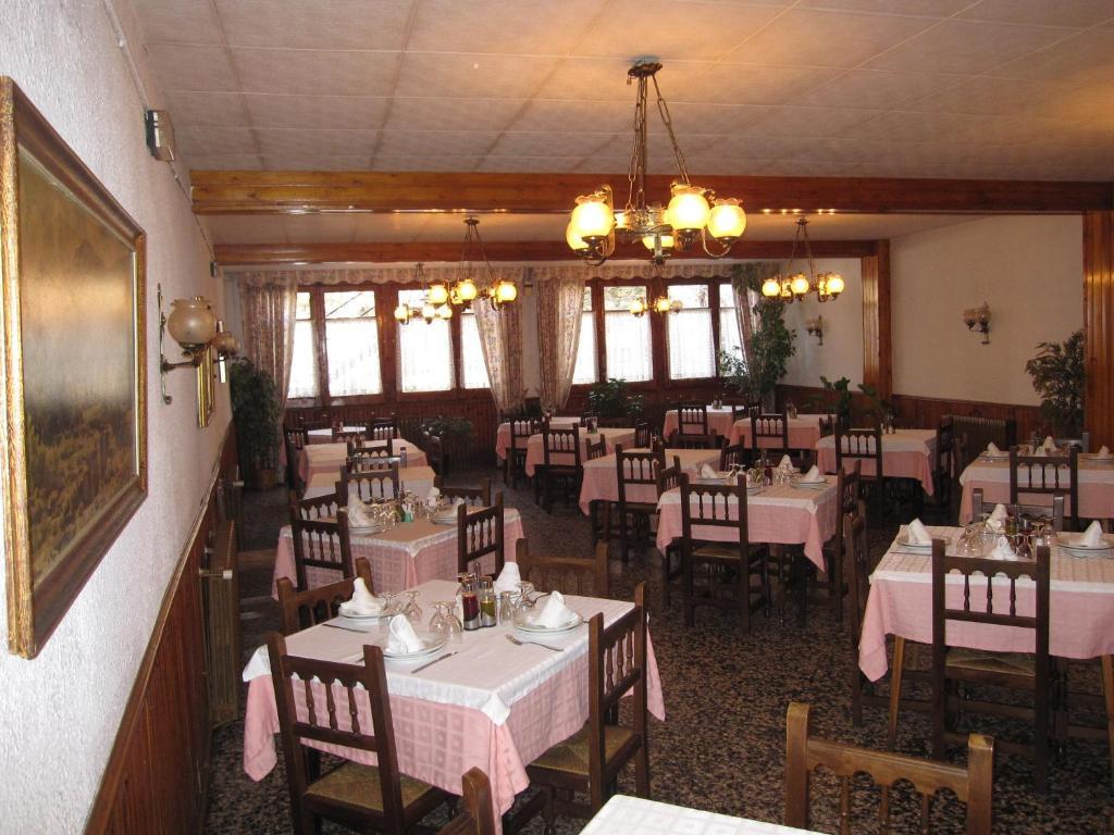 Fonda Agusti Hotel Esterri d'Àneu Buitenkant foto